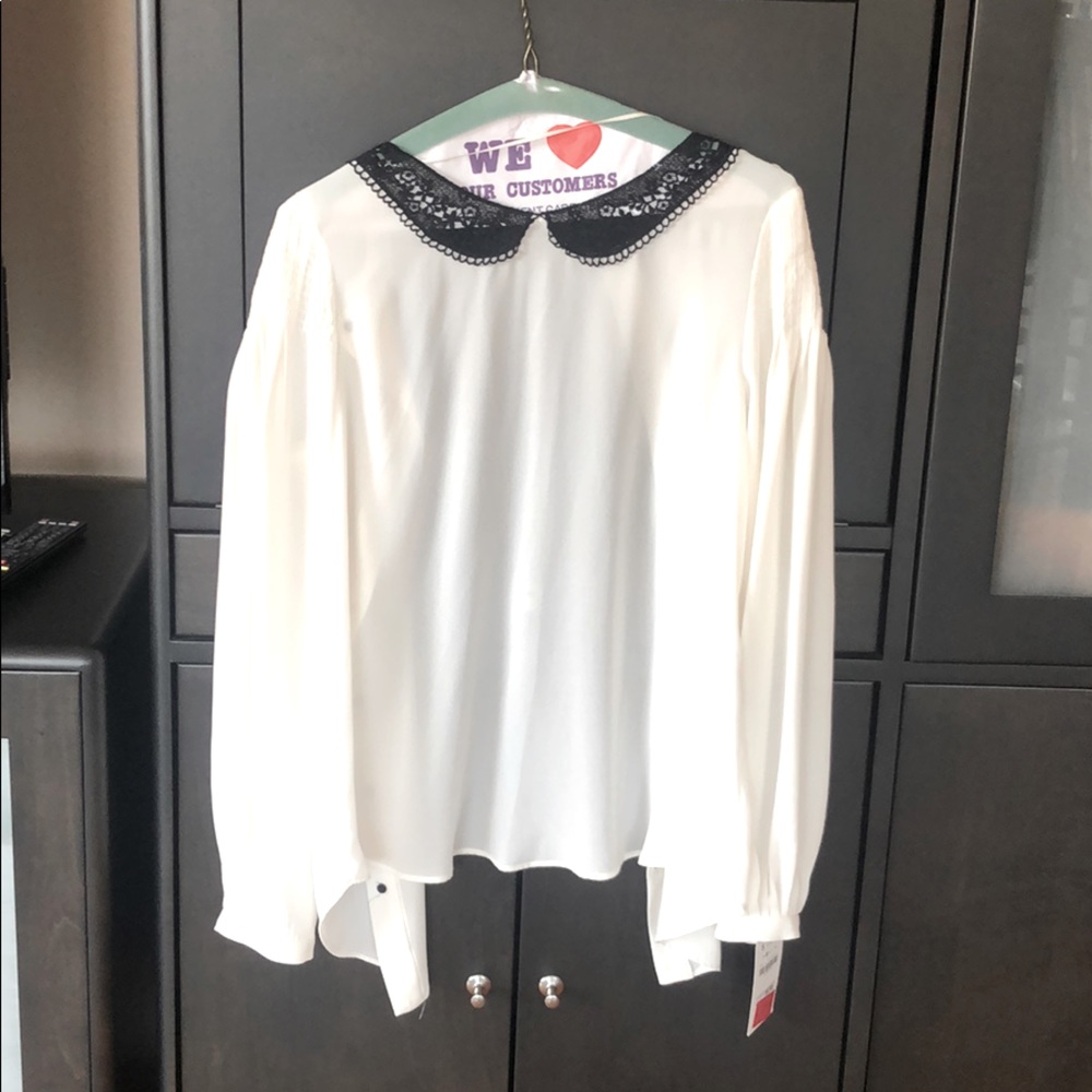 White Zara blouse with black lace Peter Pan collar